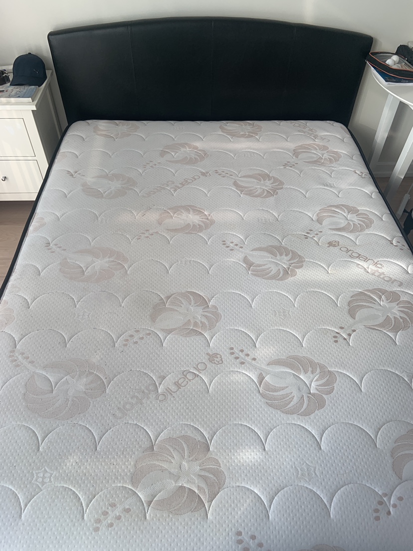 Queen Size Bed Frame & Mattress - photo 4