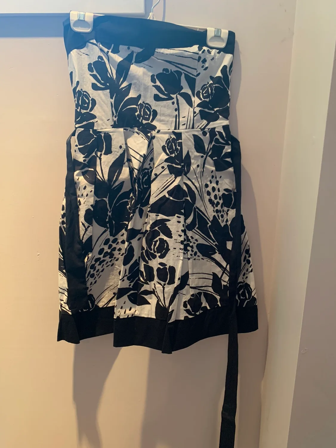 Black and White Floral Strapless Dress thumbnail