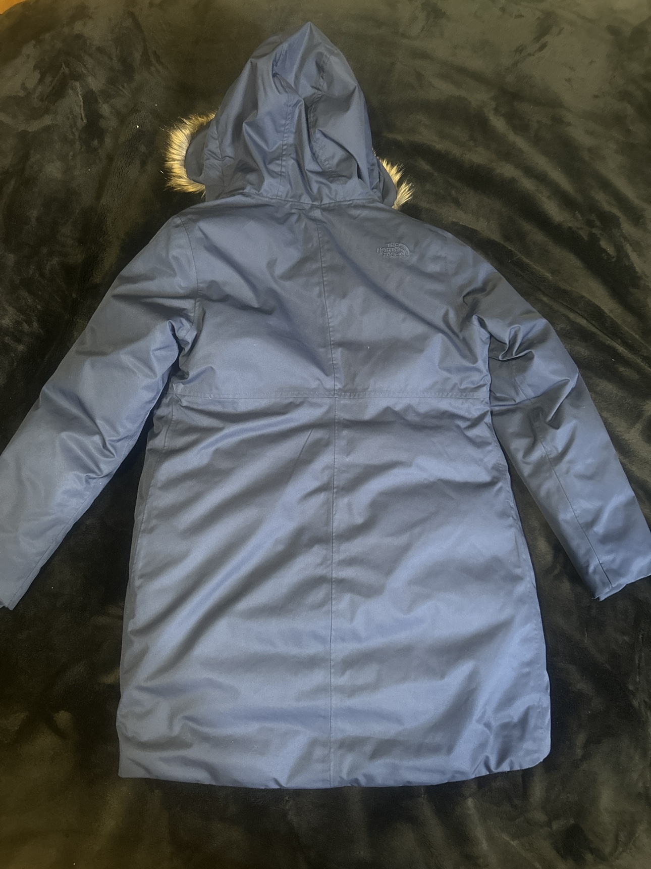 The North Face Girls' Winter Parka - photo 2