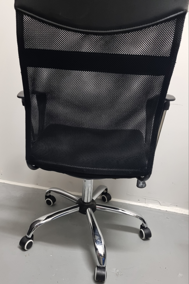 Black Mesh Office Chair - photo 5