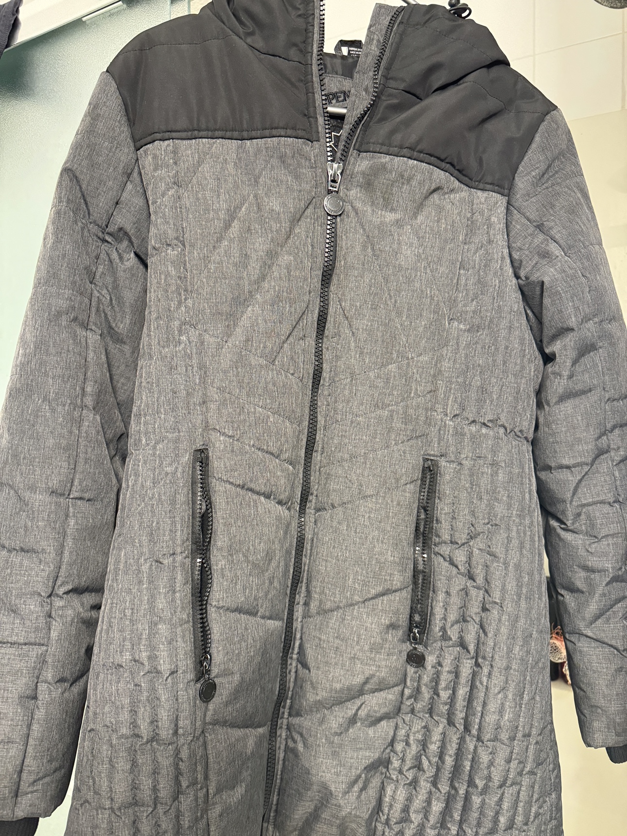 Women's Grey & Black Winter Jacket