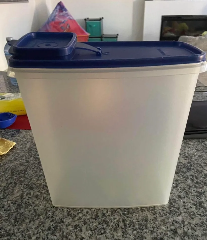 Tupperware Canisters Set image indicator(3)