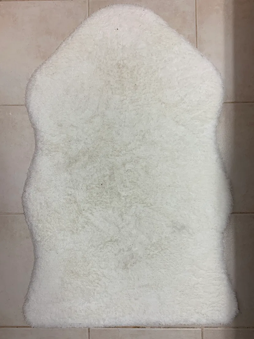 White Shag Rug thumbnail