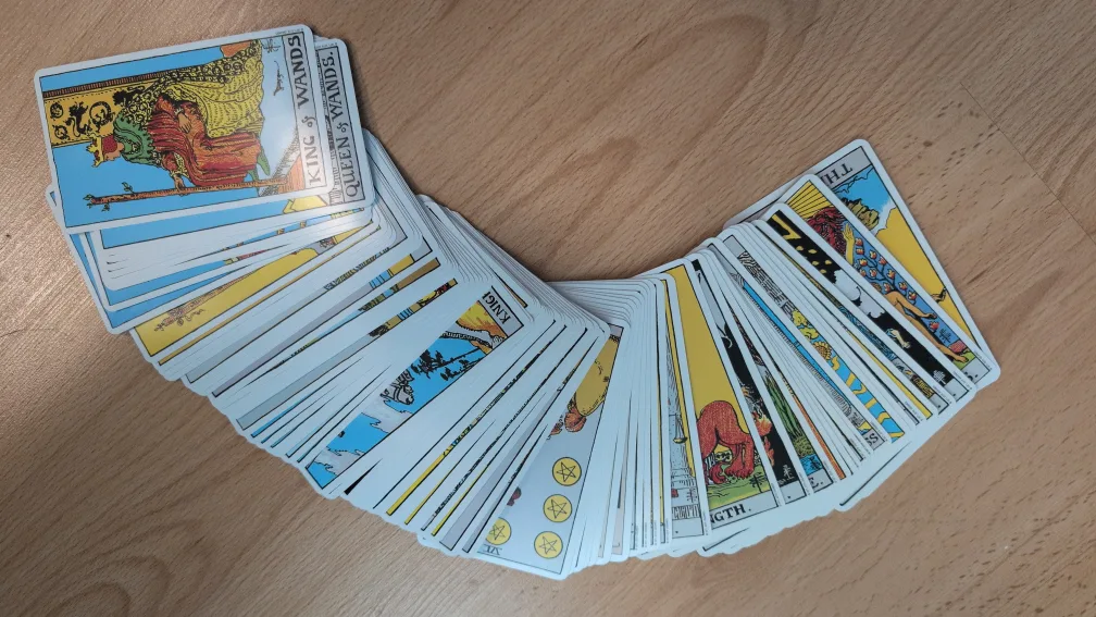 Rider Waite Tarot Deck image indicator(3)