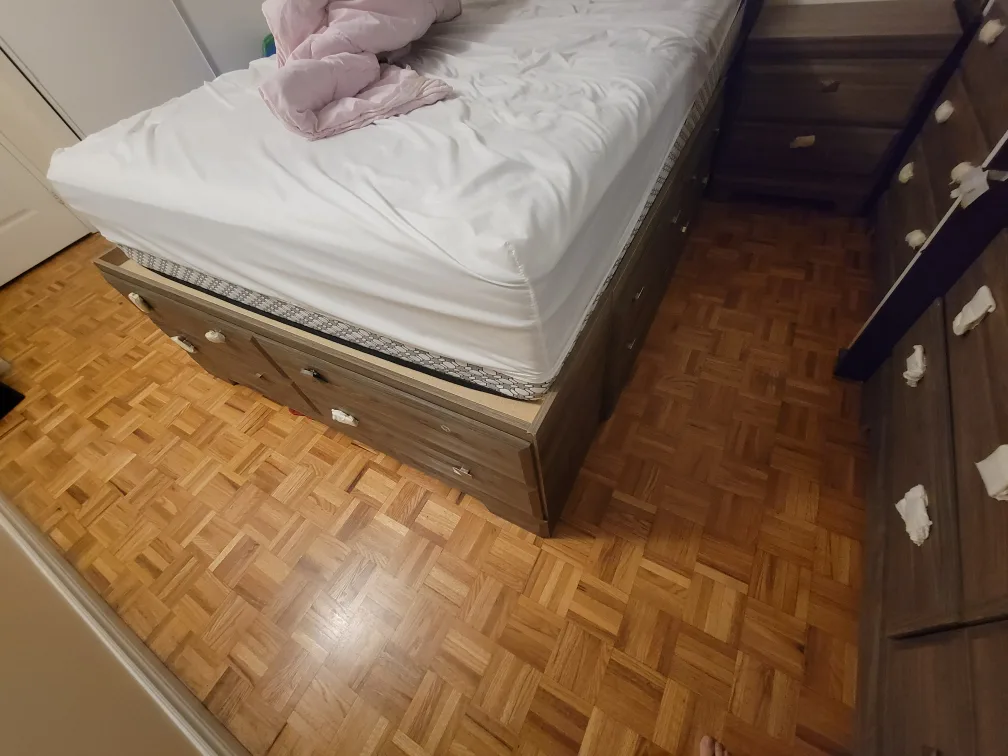 Yorkdale Platform 12 drawer Bed with Headboard image indicator(2)