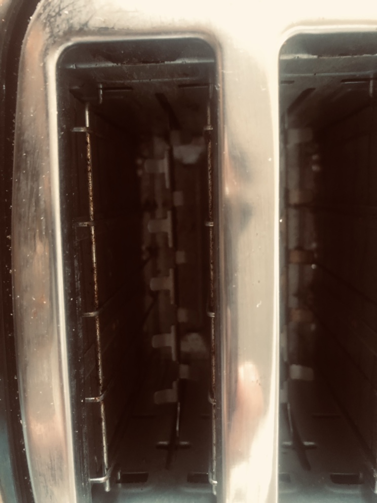 Hamilton Beach 2 Slice Toaster - photo 4