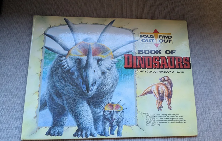 🥕 Fold Out Book of Dinosaurs 🥕 thumbnail