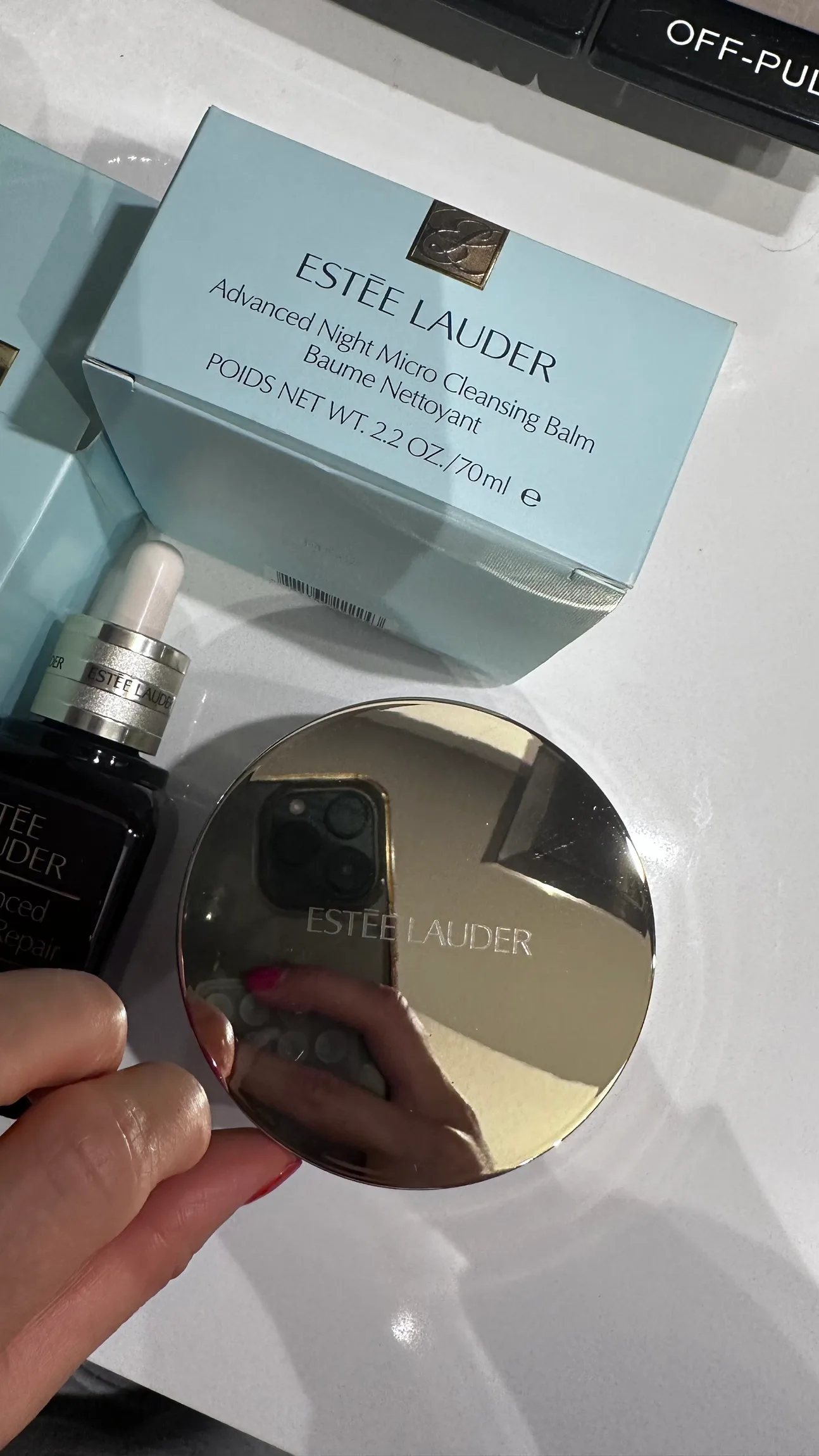 Estee Lauder Skincare Set image indicator(3)