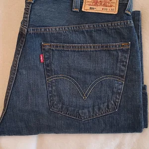Buy and sell used levis in Mc Conachie Area Karrot