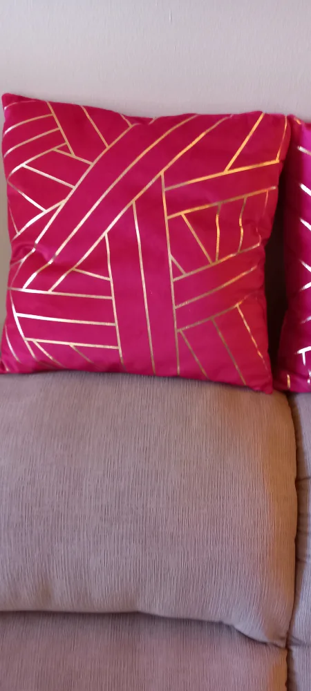 2 pillows New image indicator(4)