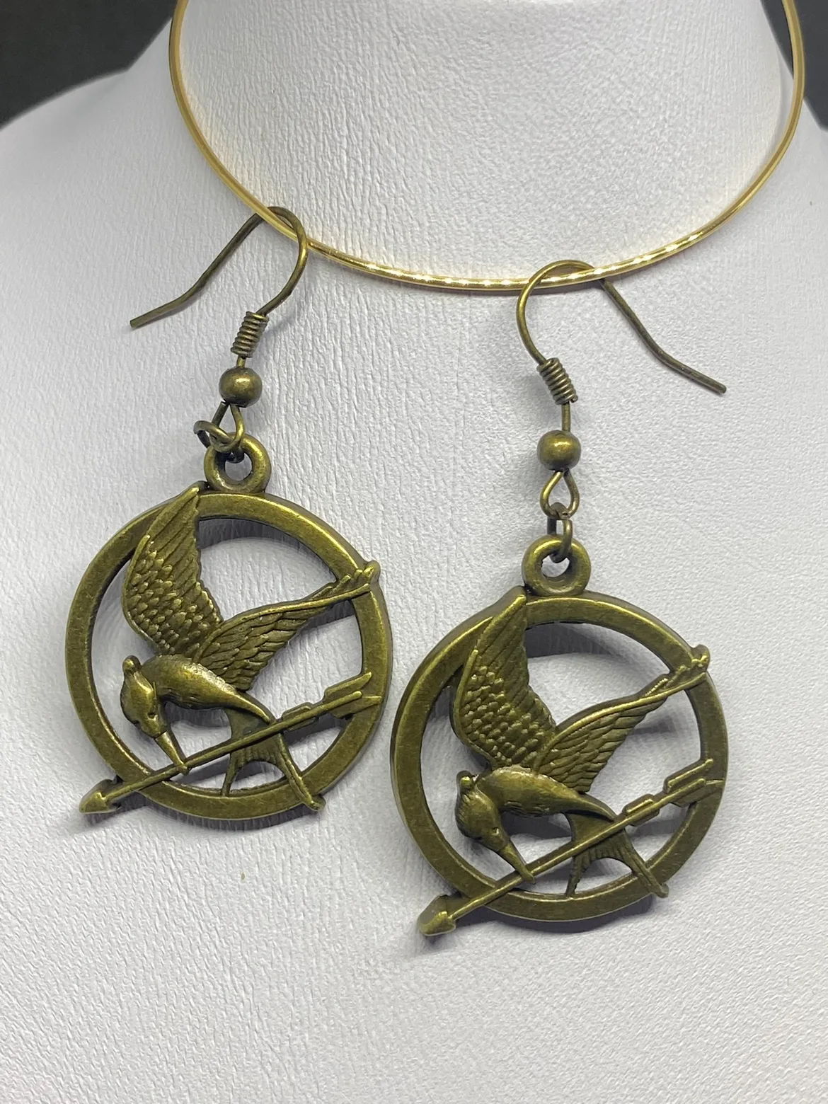 Themed Earrings image indicator(2)