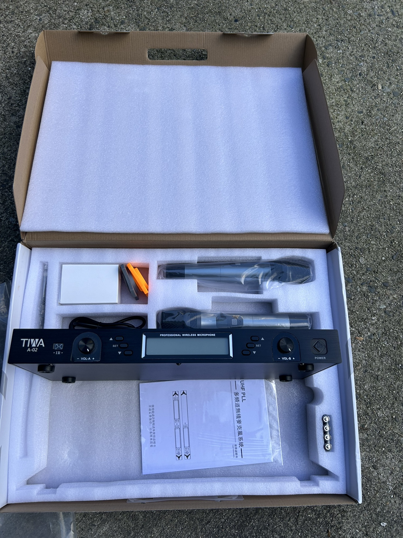 TIWA Wireless Microphone System