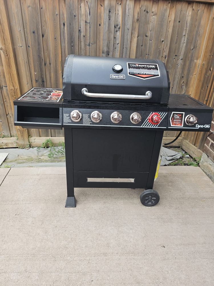 Dyna-Glo 4 Burner Propane BBQ