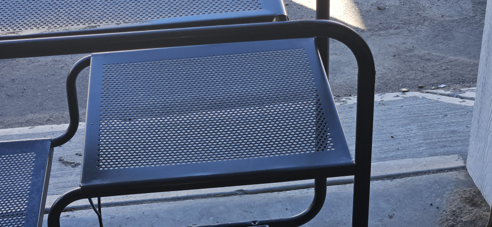 Black Metal Side TV Table - photo 5