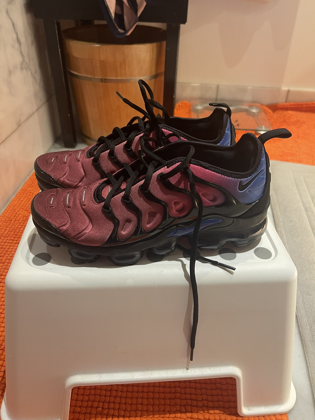 Nike Vapormax Plus men size 8 - photo 2