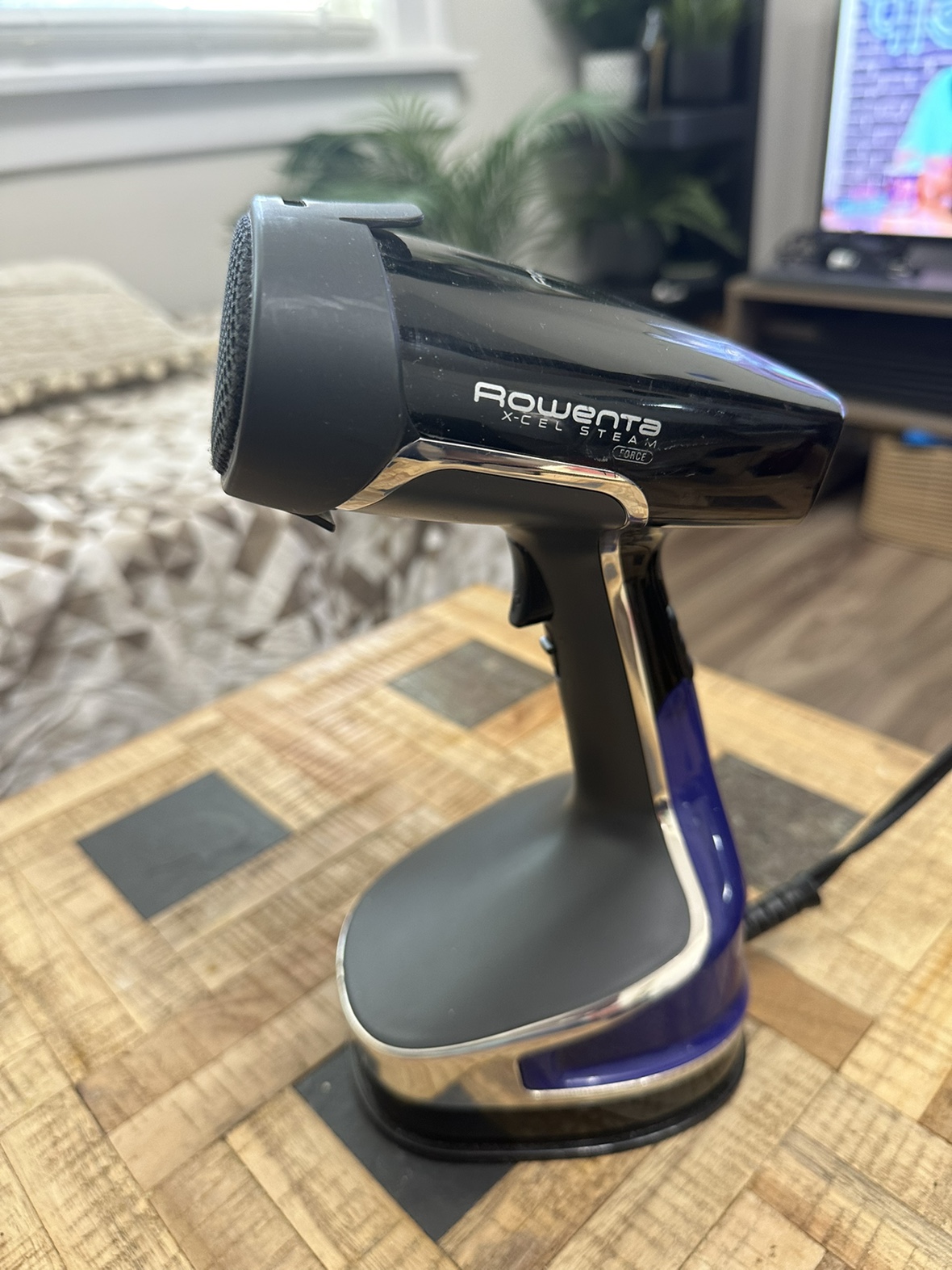 Rowenta Xcel Steam Handheld Garment Steamer