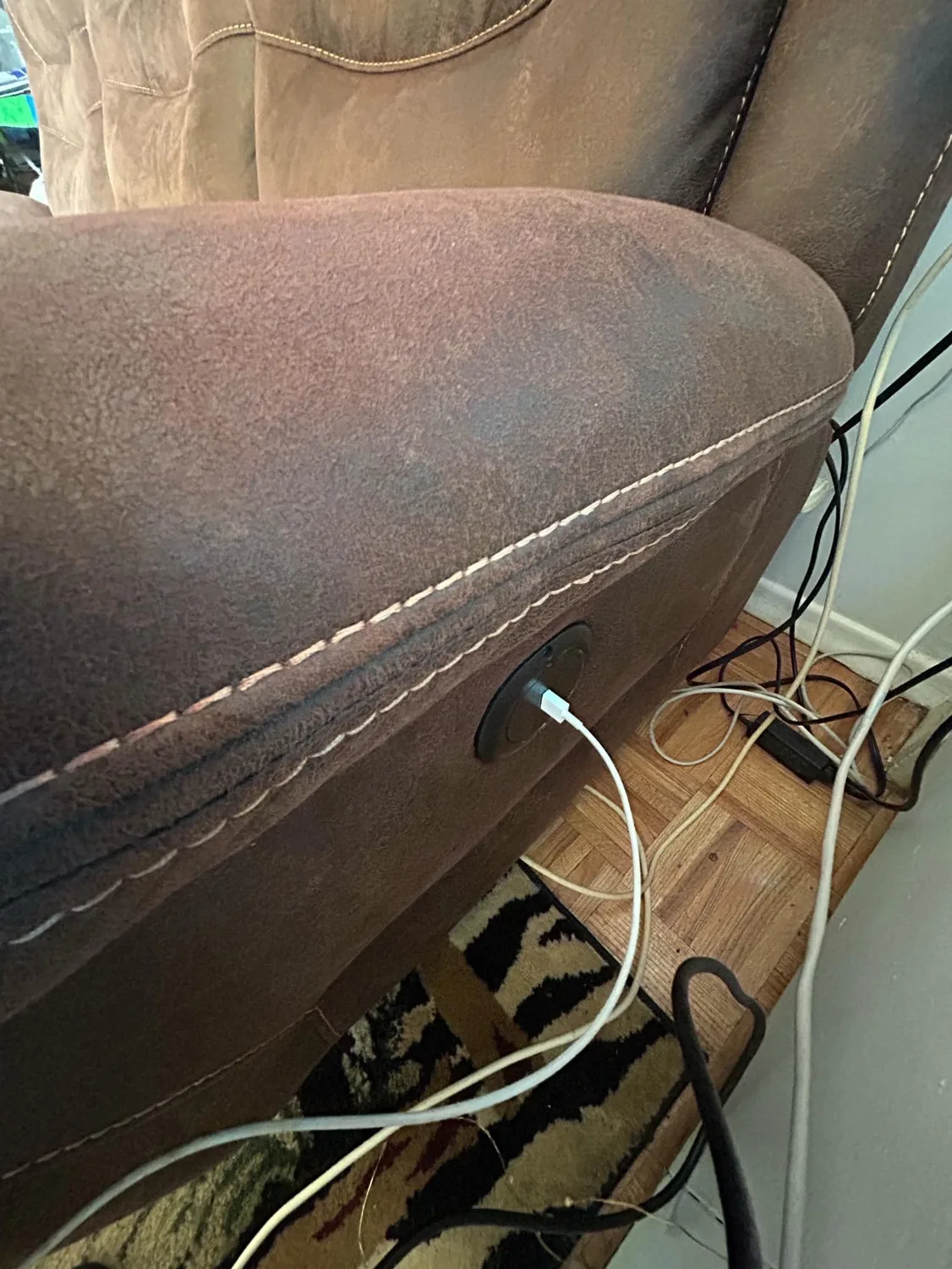 Reclining Sofa with Cup Holders image indicator(2)