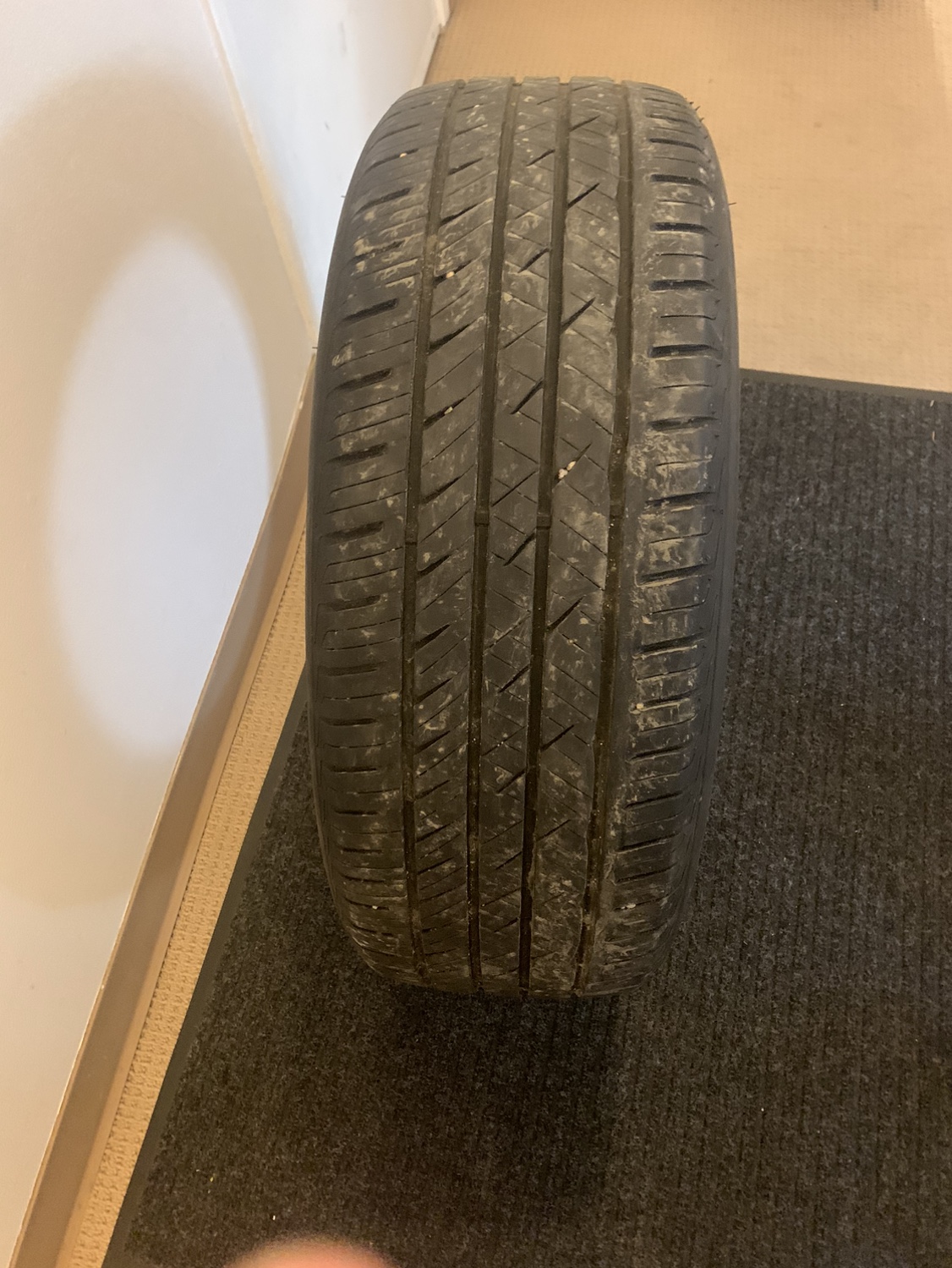 Laufenn Tires: 225/55/R19 Laufenn S Fit as -set of 4 - photo 2