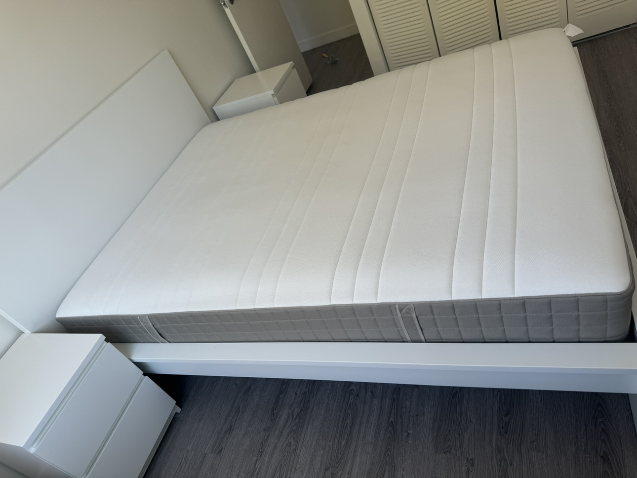 Queen mattress