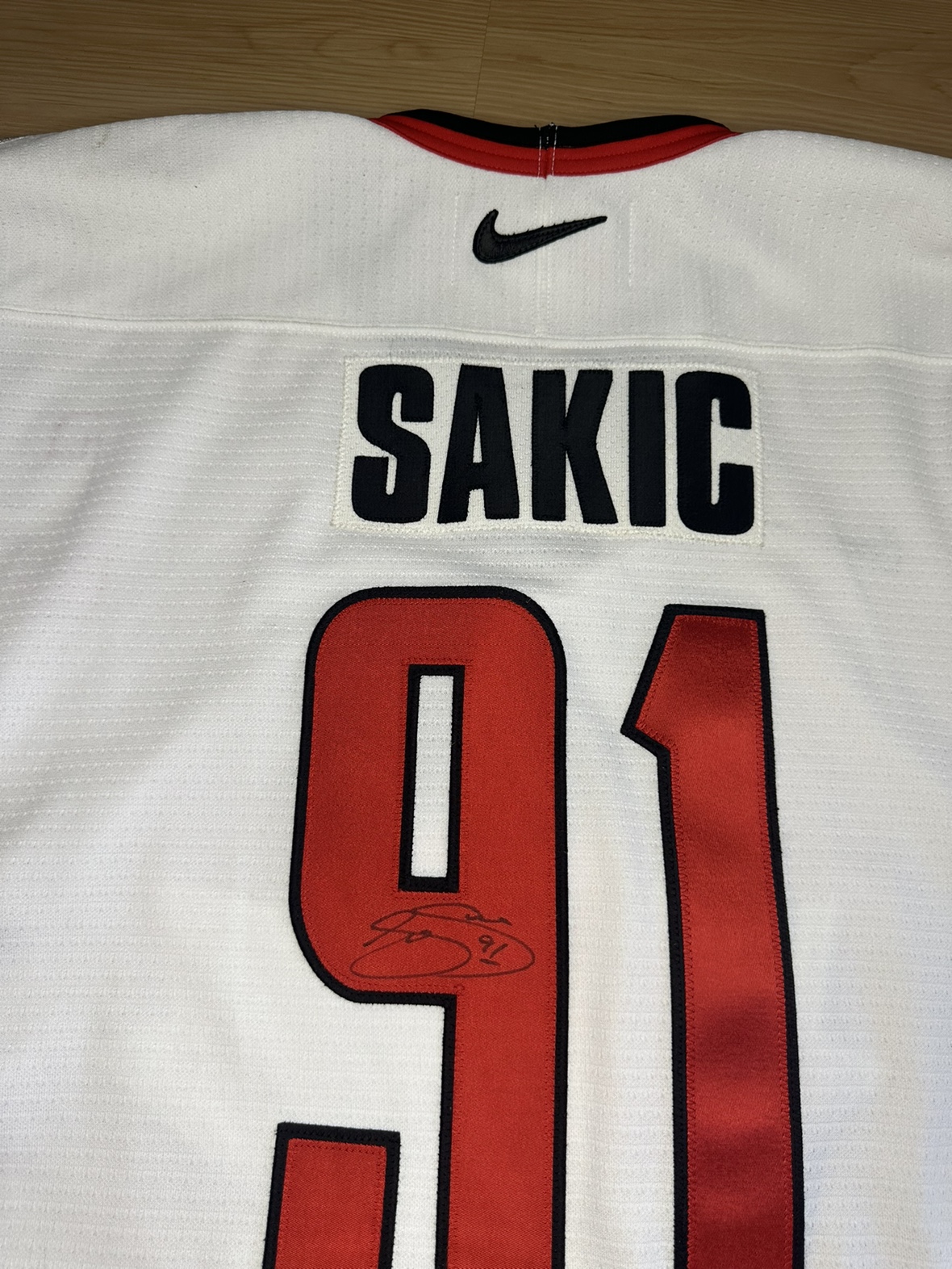 Authentic Autographed Sakic Hockey Jersey - photo 2