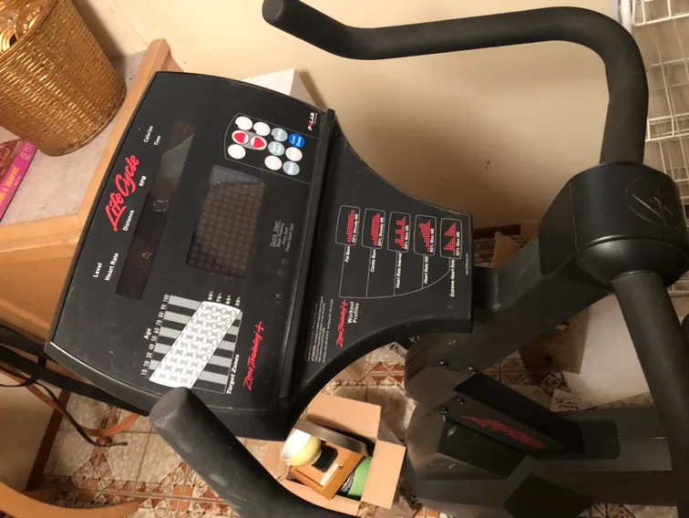 Value Life Fitness Lifecycle C7i Exercise Bike image indicator(3)