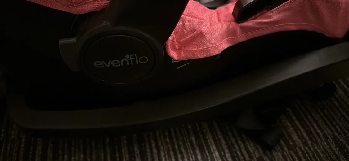 Evenflo stroller with baby car seat image indicator(6)