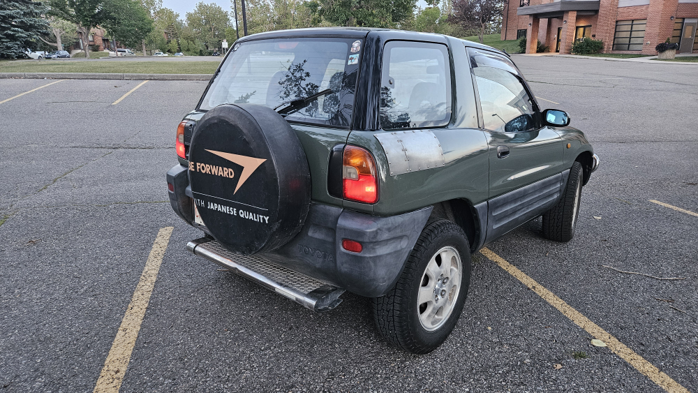 Toyota RAV4 - photo 3