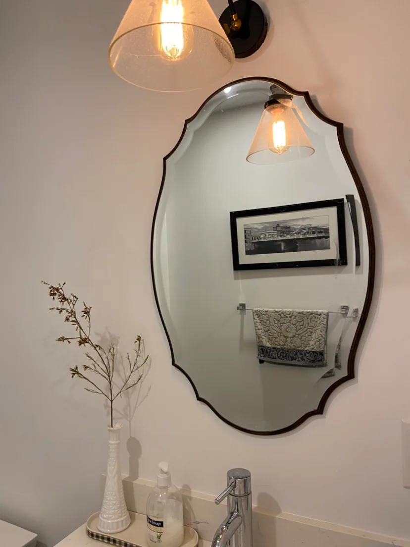Oval Mirror thumbnail