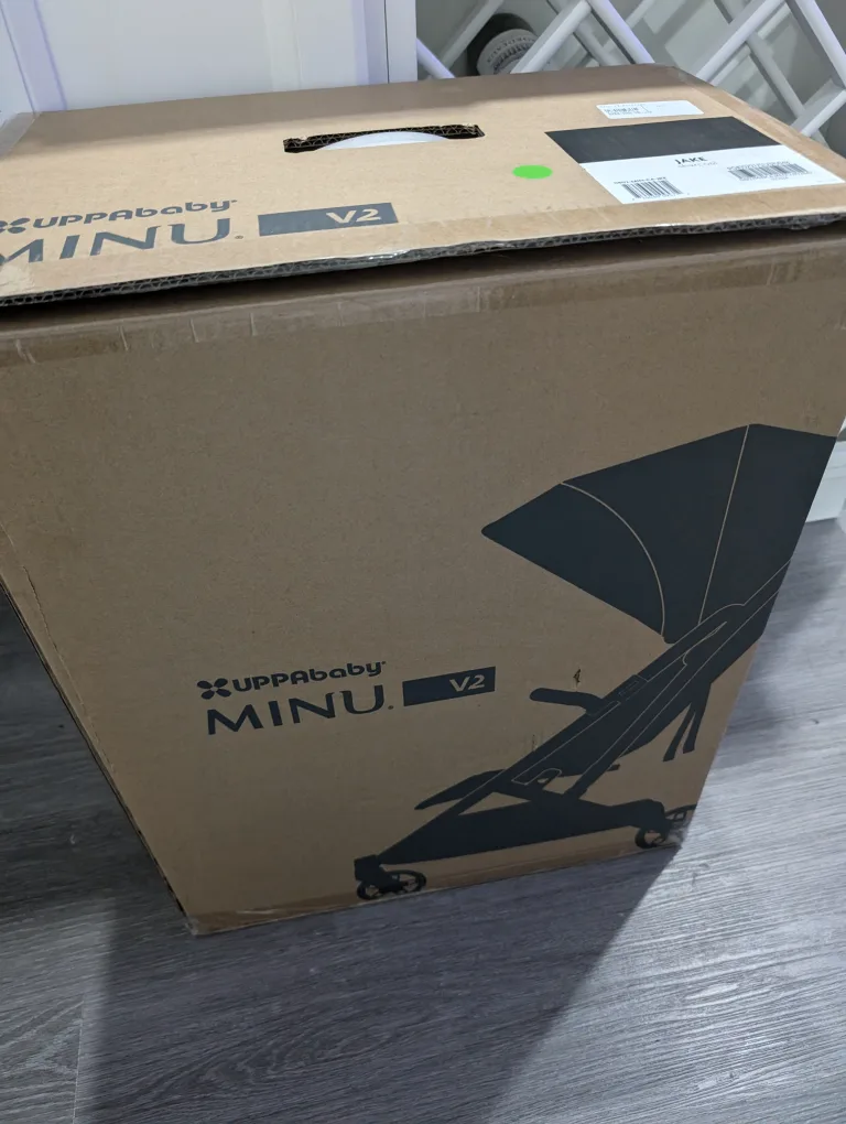 Uppababy Minu V2 and Uppababy case (NEW)