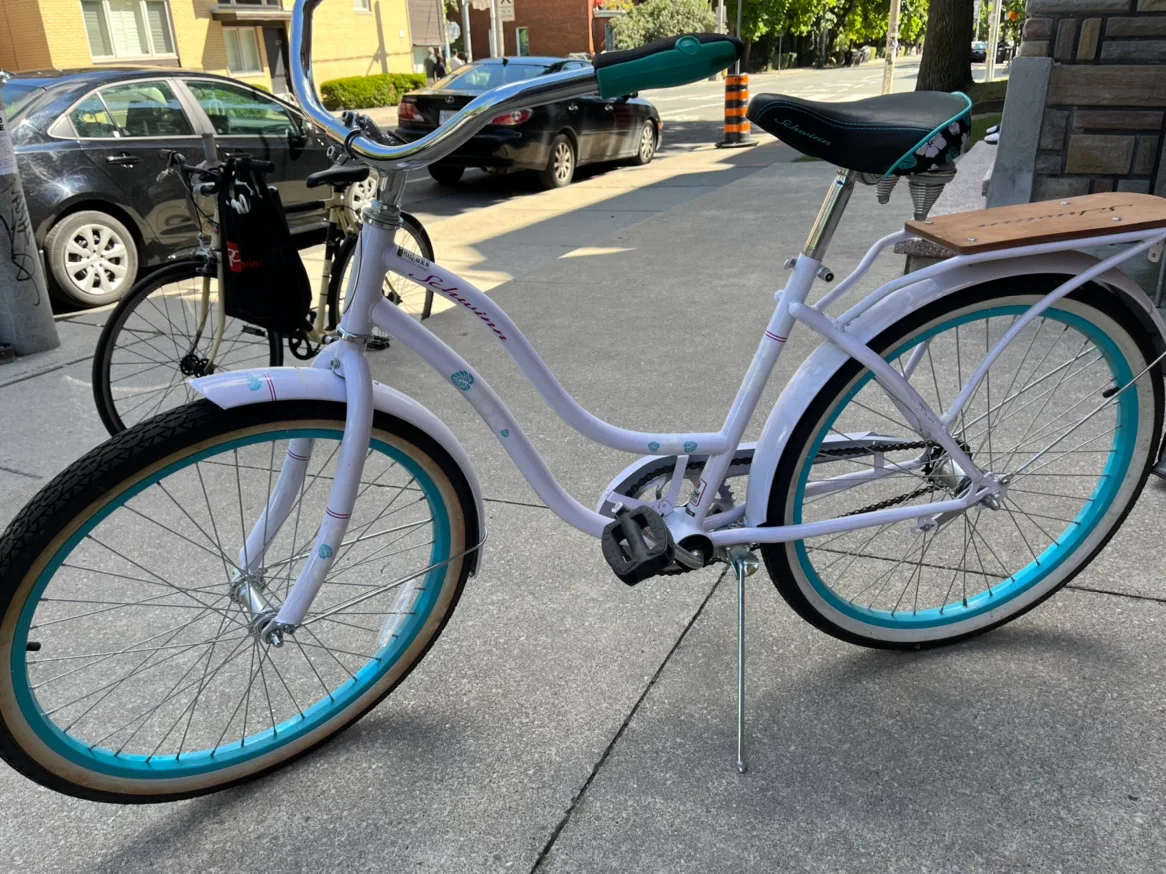 Schwinn Cruiser Bike thumbnail