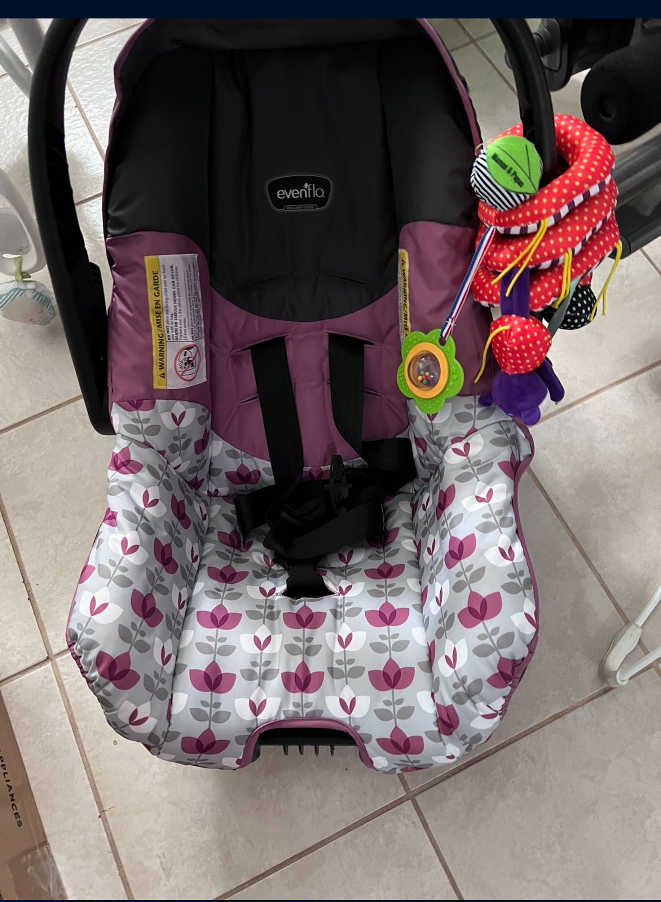 Evenflo Nurture Infant Car Seat - photo 2