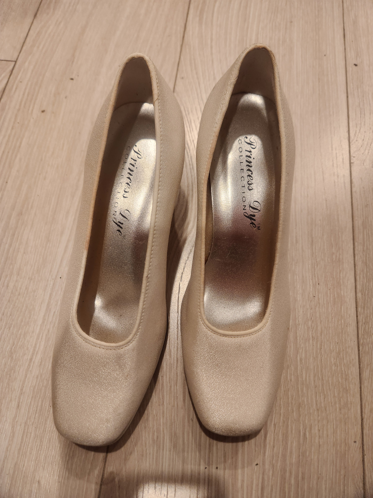 #freecycle Trish, Princess Dye Collection Heels