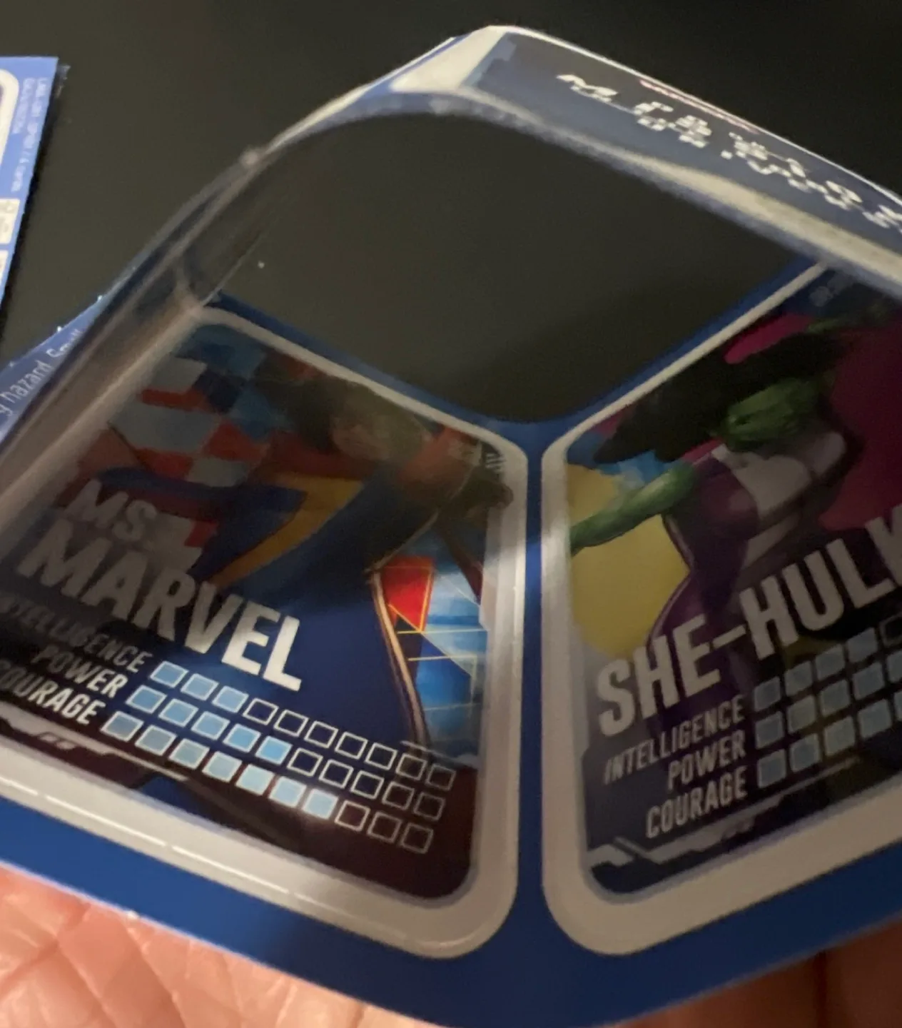 Marvel trading cards image indicator(3)