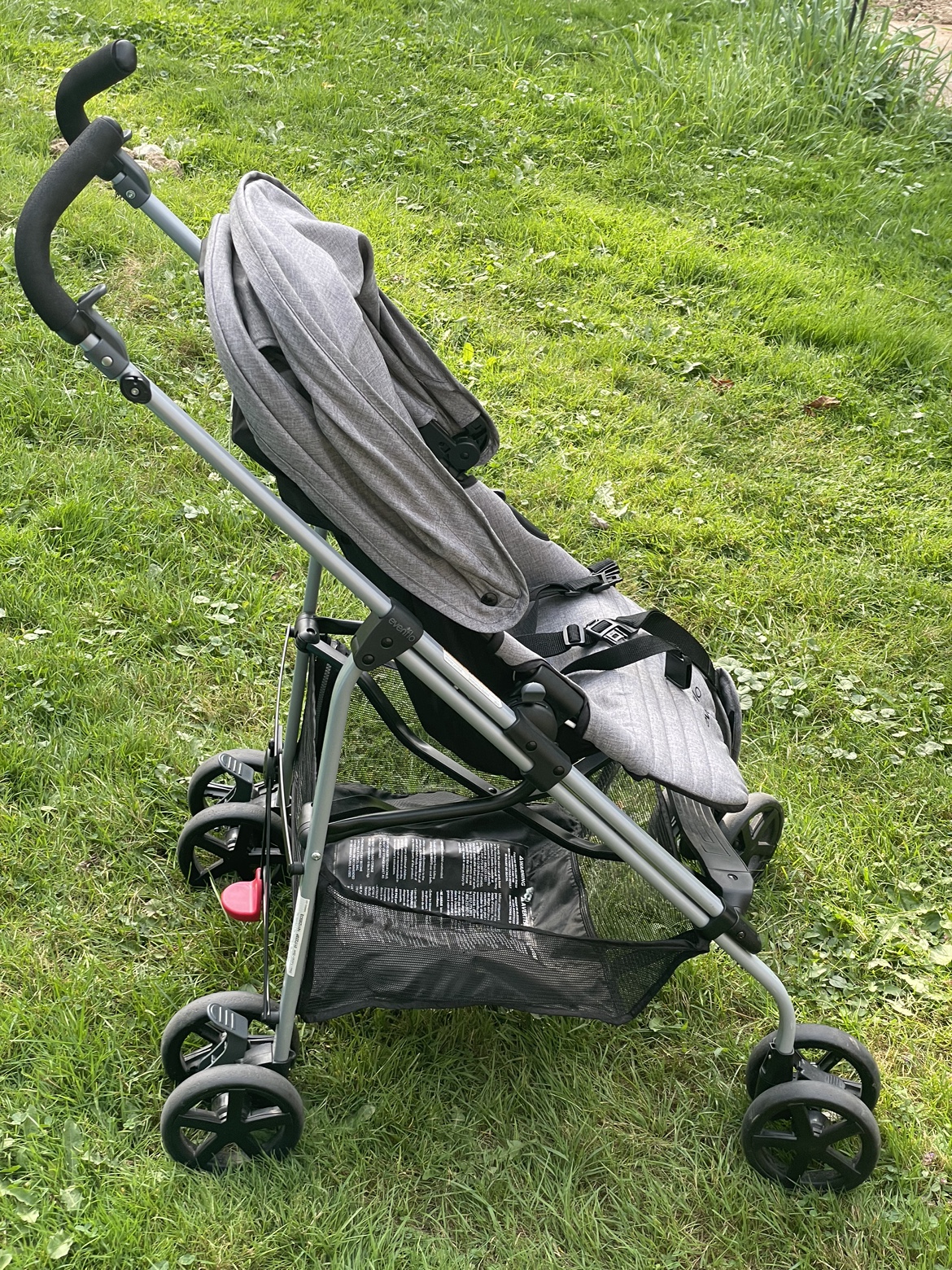 Evenflo travel stroller - photo 4