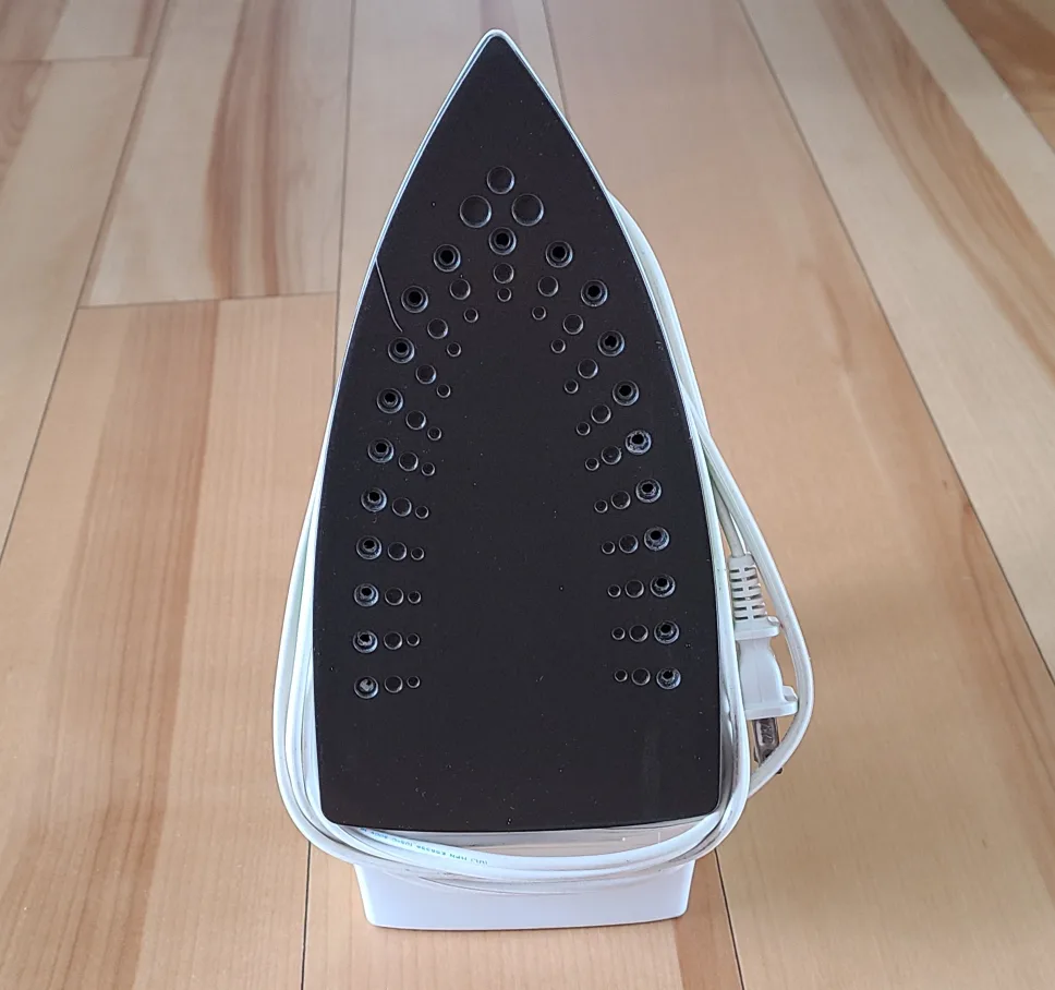 Black & Decker Iron in good condotion image indicator(3)