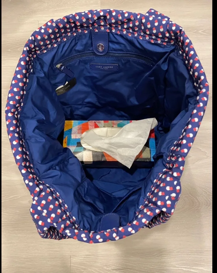 Brand new Marc Jacobs Tote Bag image indicator(3)