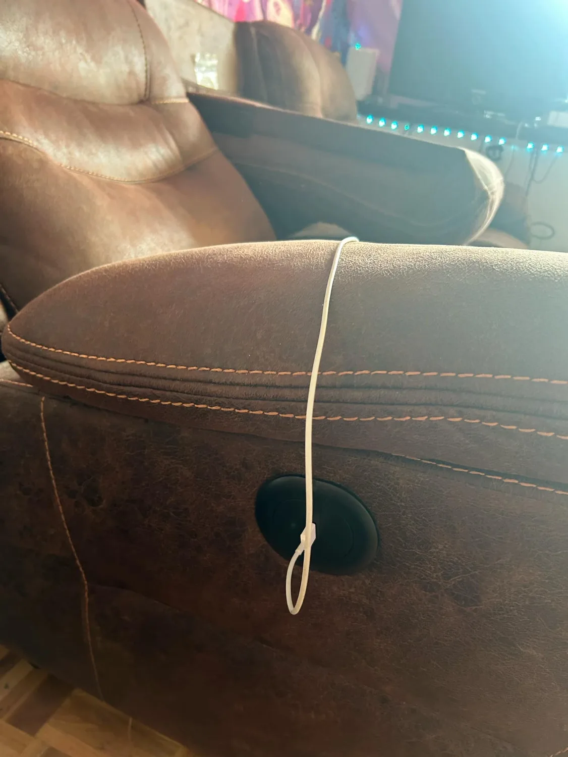 Reclining Sofa with Cup Holders image indicator(5)