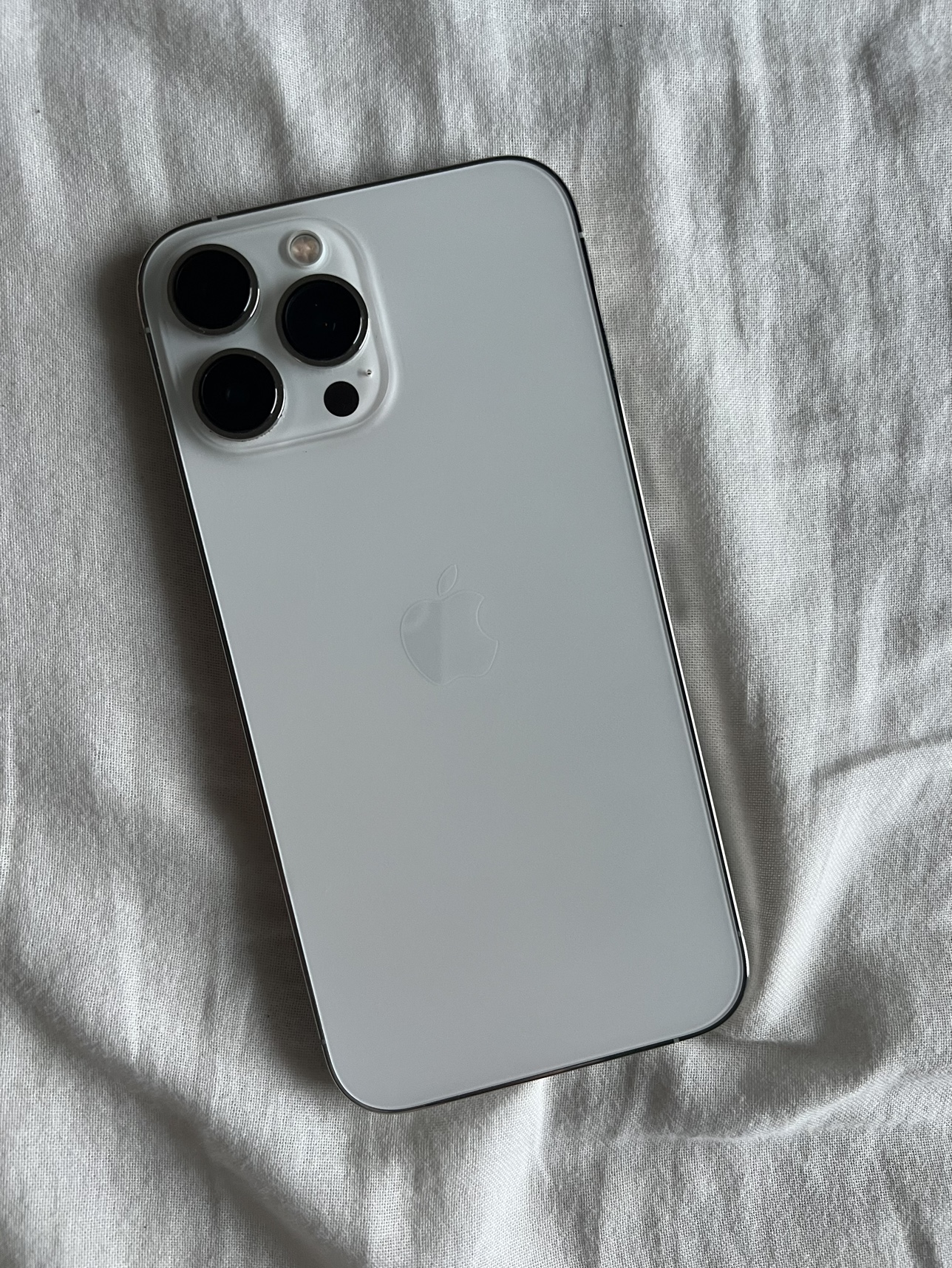 iPhone 13 Pro Max - White - photo 3