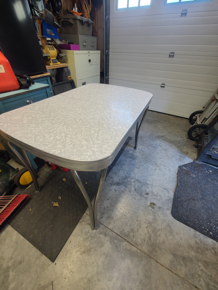 Vintage Kitchen Table - photo 3