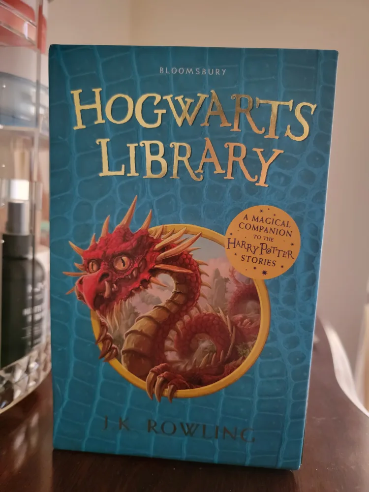 Hogwarts library collection boxed set - final price image indicator(5)