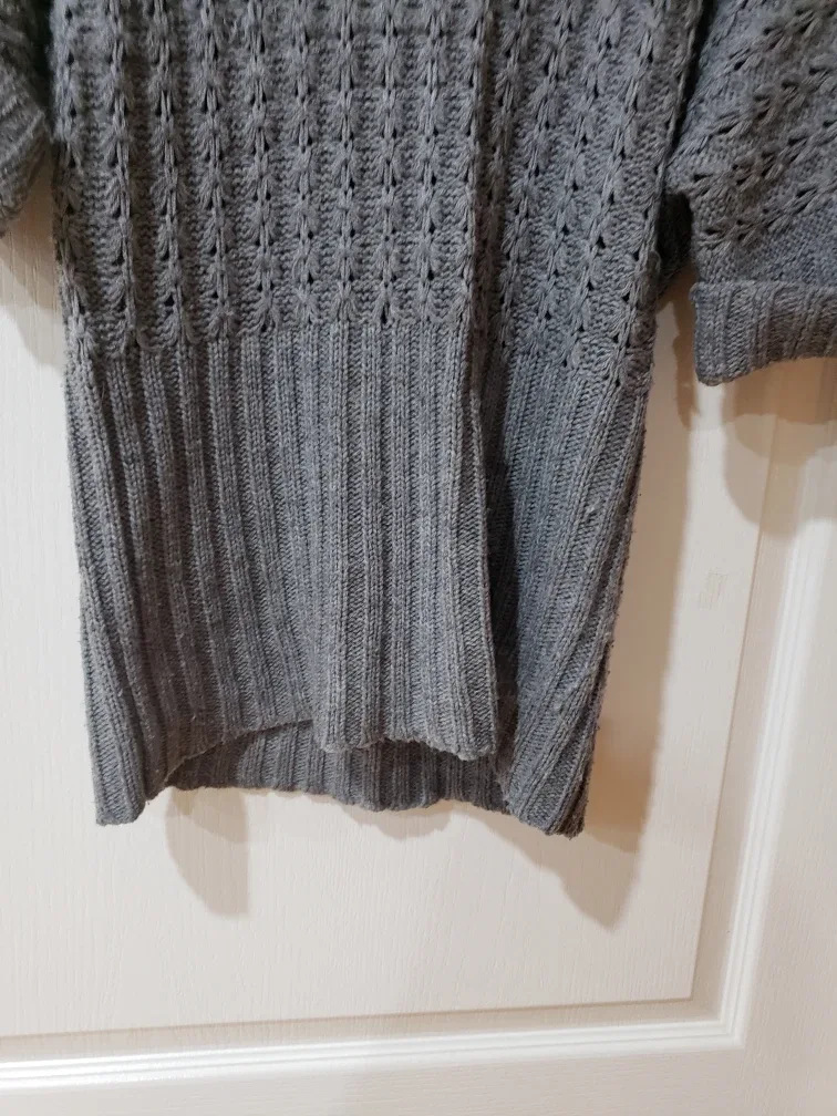 Grey Knit Sweater image indicator(4)
