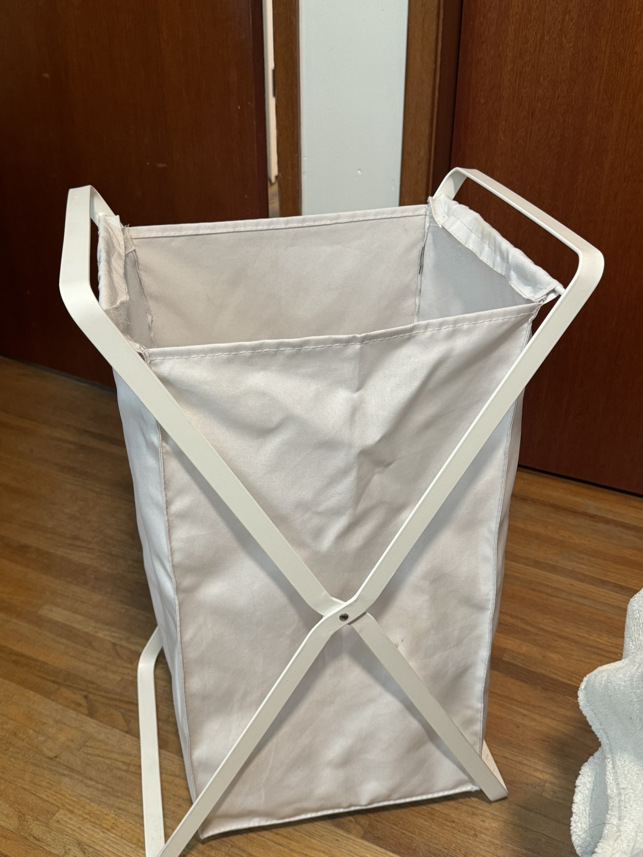 White Laundry Basket - photo 2