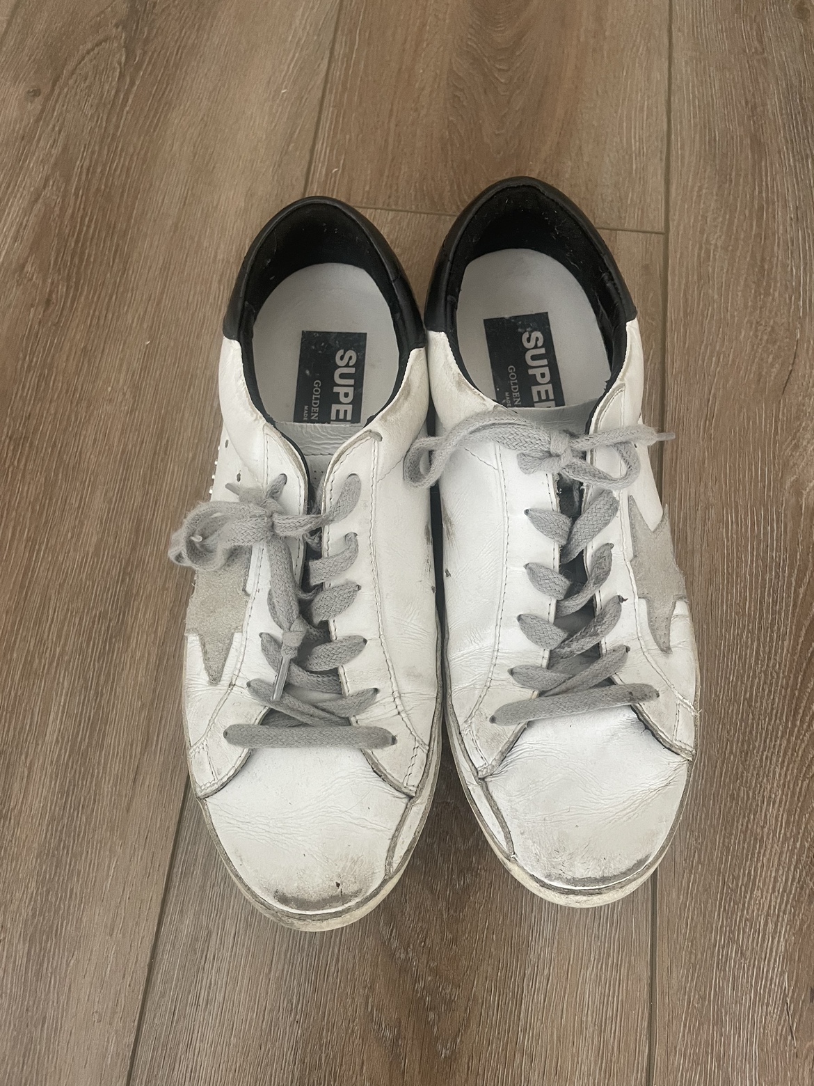 Golden Goose Women’s Superstar sneaker size 7.5