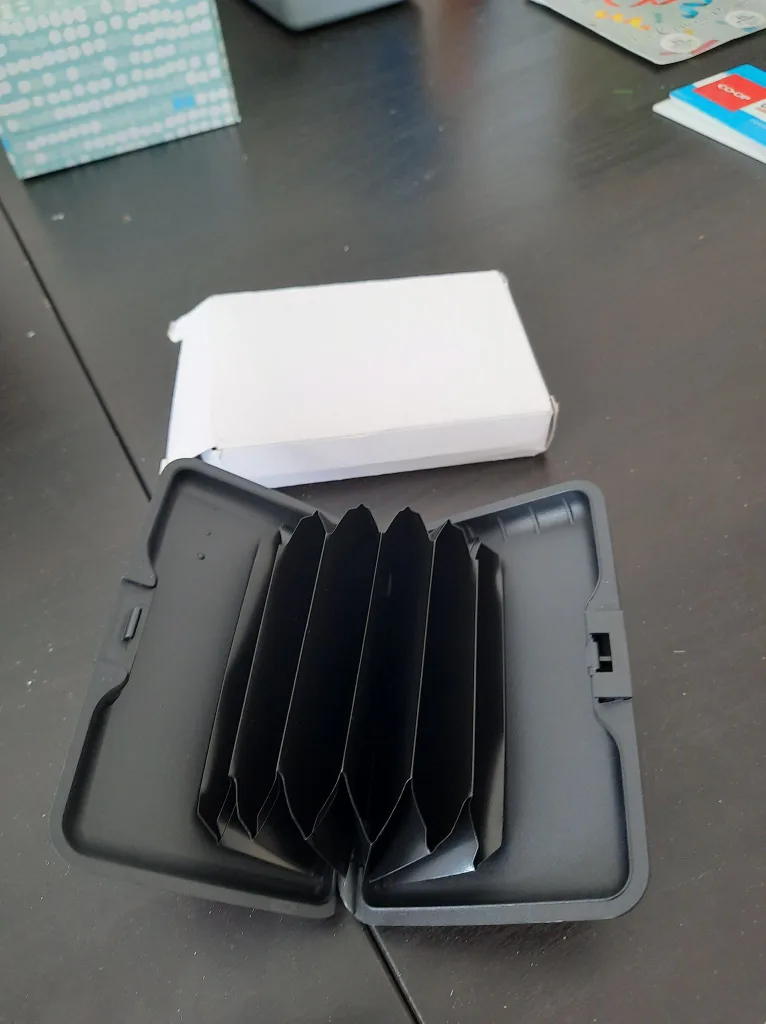 New hardcase small wallet image indicator(2)