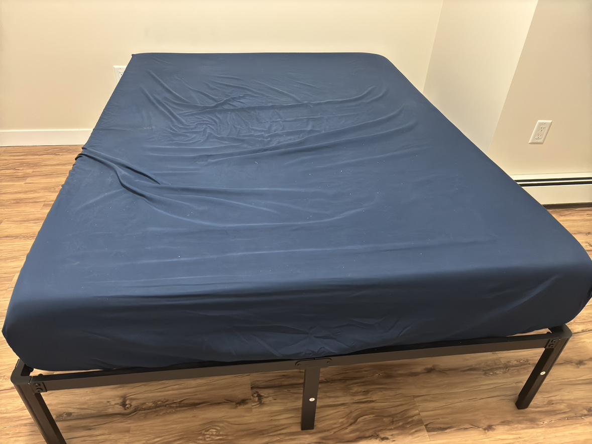 Queen size mattress with metal bed frame