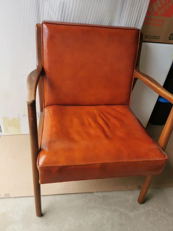 Moving sale - Leather Chair thumbnail