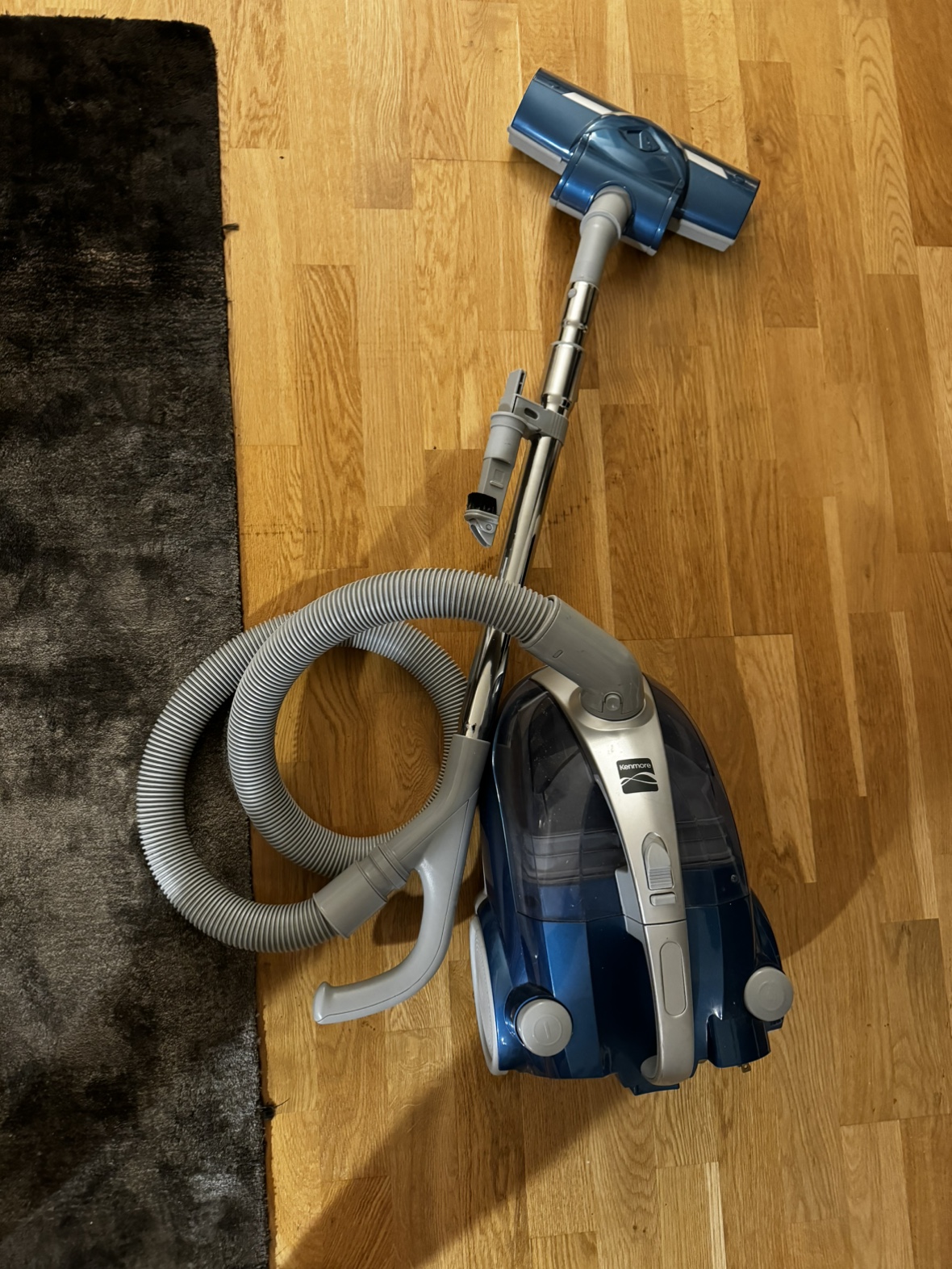 Kenmore Vacuum Cleaner - photo 2