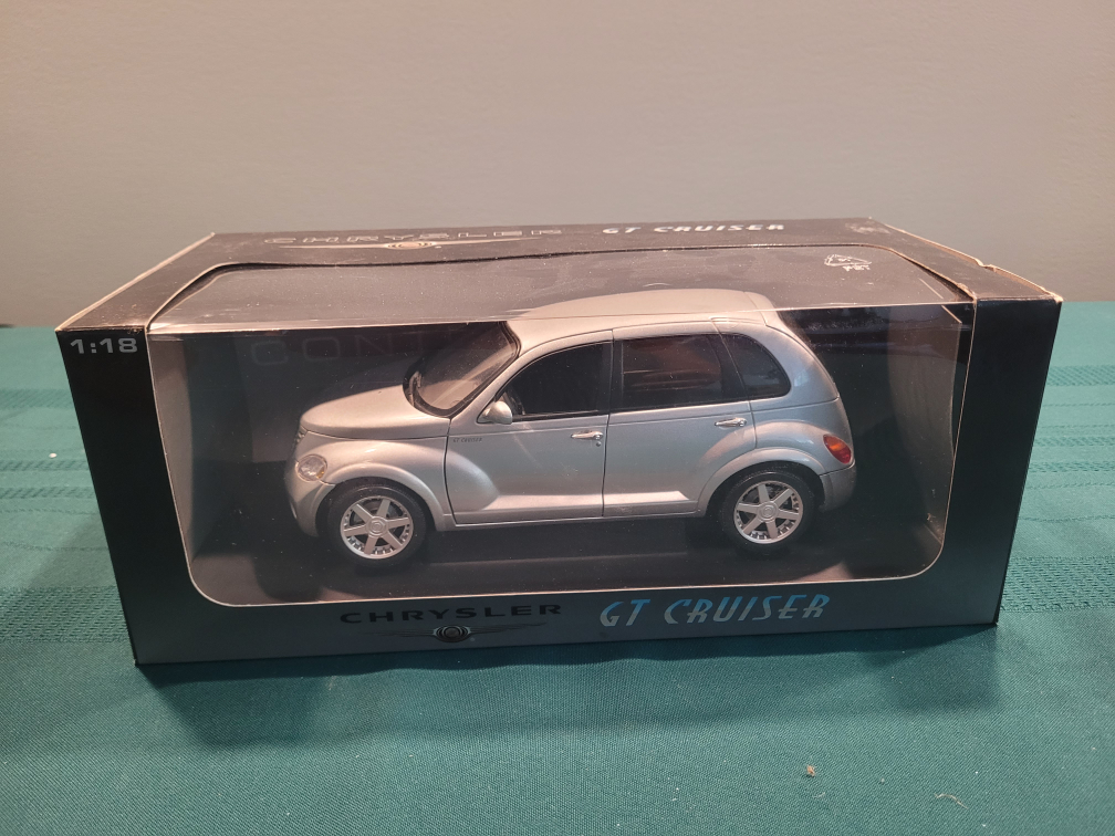 Chrysler GT Cruiser 1/18 Scale Die-Cast Model Car