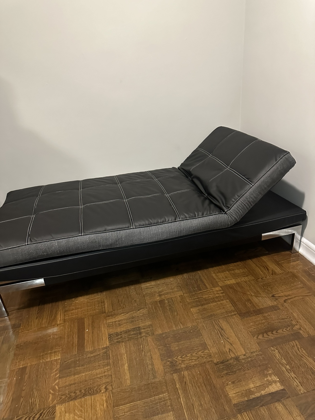 Black Bed/Chaise Lounge - photo 4