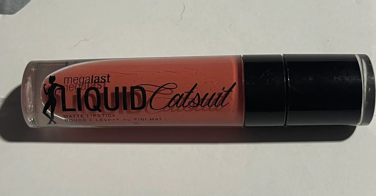 Liquid Catsuit Lipstick -Wet n’Wild thumbnail